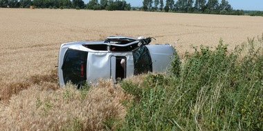 Polizei Düren: POL-DN: Alleinunfall: Schwer verletzter Pkw-Fahrer