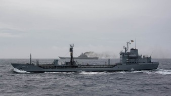 Presse- und Informationszentrum Marine: Betriebsstofftransporter "Rhön" kehrt von NATO-Einsatz zurück