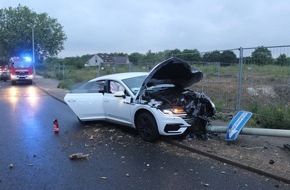 Polizei Mettmann: POL-ME: Hoher Sachschaden nach Unfall unter Alkoholeinfluss - Heiligenhaus - 2005125