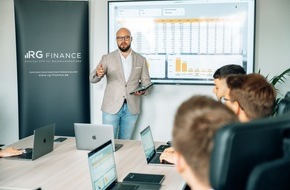 RG Finance GmbH: Explodierende Gehälter als Folge von Fachkräftemangel und Inflation - wie sich Unternehmen mit einer durchdachten Finanzplanung dafür rüsten