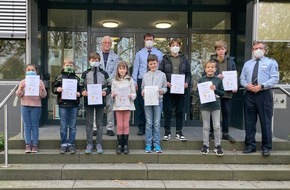 Kreispolizeibehörde Viersen: POL-VIE: Viersen: Verkehrsquiz der Aktion "Sicheres Fahrrad" - neun Kinder als Gewinner geehrt