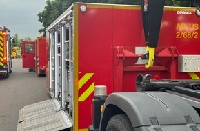 Feuerwehr Dresden: FW Dresden: ABC-Einsatz in einem Einkaufszentrum