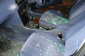 Polizeiinspektion Hameln-Pyrmont/Holzminden: POL-HOL: Wertsachen in abgestellten PKW locken immer wieder Diebe an: PKW auf Waldweg aufgebrochen - Autoradio, Navigationsgerät und Digitalkamera gestohlen -