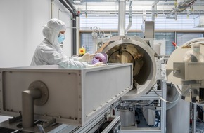 Fraunhofer IOF: Neue Hochleistungsspiegel für die Laserfusion
