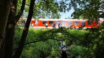 Feuerwehr der Stadt Arnsberg: FW-AR: Brand in Regionalzug geht glimpflich aus