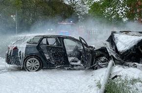 Polizei Duisburg: POL-DU: Duissern: Auto kollidiert mit Netzstation und brennt aus