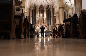 Polizei Steinfurt: POL-ST: Kreis Steinfurt, Adventskonzert des Landespolizeiorchesters NRW in Neuenkirchen - Benefizveranstaltung der Kreispolizei zugunsten der Klinikclowns