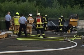 Feuerwehr Stolberg: FW-Stolberg: Brand in Gewerbebetrieb / Brand einer Gasflasche