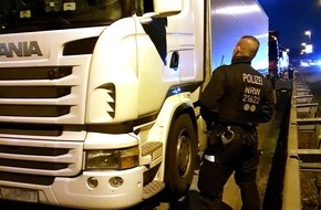 Polizei Gelsenkirchen: POL-GE: Polizei geht vorbeugend gegen "Planenschlitzer" vor