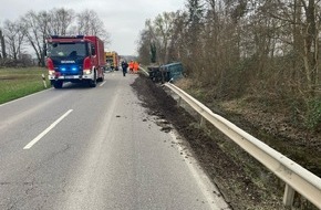 Polizeidirektion Landau: POL-PDLD: Altdorf - Sperrung der Landstraße 540 wg. eines umgekippten LKWs