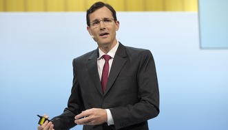 DHL Group: PM: Aktionäre der Deutsche Post AG beschließen Dividende auf Vorjahresniveau; Katrin Suder neue Aufsichtsratsvorsitzende / PR: Deutsche Post AG shareholders approve dividend at previous year's level; Katrin Suder new Chair of the ...