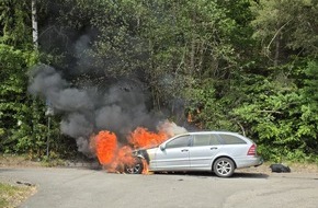 Polizeidirektion Pirmasens: POL-PDPS: PKW-Brand auf der B10