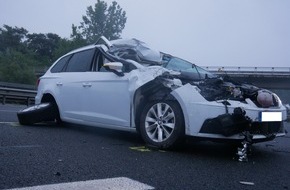 Polizeiinspektion Rotenburg: POL-ROW: ++ Zahlreiche Verkehrsunfälle auf der A 1: Beteiligte teils schwer verletzt, hoher Sachschaden und Autobahn gesperrt ++