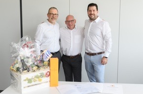 Edeka Südwest: Presse-Information: Mitarbeiter für 40 Jahre Betriebszugehörigkeit geehrt