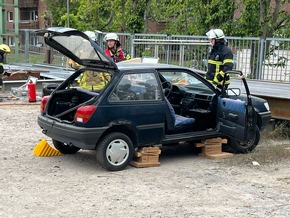 FW Mechernich: Zugübung des Löschzugs 2 der Stadt Mechernich am 17. Mai 2025