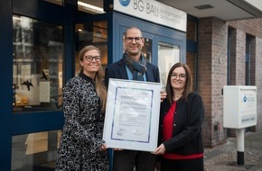 BG BAU Berufsgenossenschaft der Bauwirtschaft: BG BAU unterzeichnet "Charta der Vielfalt"