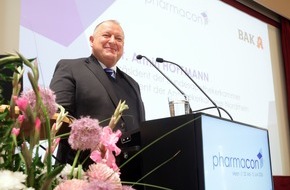 ABDA - Bundesvereinigung Deutscher Apothekerverb&auml;nde e. V.: Er&ouml;ffnung pharmacon Meran / Hoffmann: "Jetzt starten wir durch!"