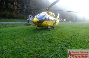 Feuerwehr Plettenberg: FW-PL: OT-Stadtmitte. Frühnebel sorgte für außerplanmäßige Landung von Christoph Rheinland an der Kreisstraße 5