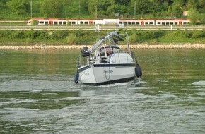 Polizeipräsidium Einsatz, Logistik und Technik: WSPA-RP: Sportbootunfall/ Yacht fährt sich unterhalb der "Pfalz" in Kaub fest