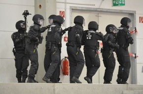 Zentrale Polizeidirektion Niedersachsen: ZPD: Die Bereitschaftspolizei trainiert für den Ernstfall