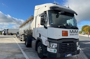 Polizei Dortmund: POL-DO: Defekte Bremsen, gebrochene Karosserie und Rost: Polizei stoppt Gefahrgut-Transporter auf der A44 bei Werl