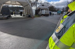 Bundespolizeidirektion München: Bundespolizeidirektion München: Drei Haftbefehle innerhalb von drei Stunden - Bundespolizei Waidhaus bringt drei gesuchte Straftäter ins Gefängnis