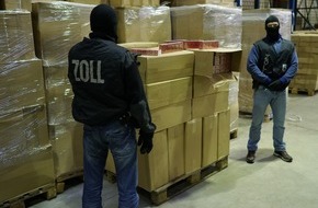 Zollfahndungsamt Hamburg: ZOLL-HH: Schmugglerbande mit 4,32 Millionen Zigaretten festgenommen