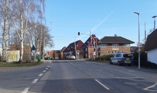 Bundespolizeiinspektion Flensburg: BPOL-FL: Glückstadt - Radfahrerin und Autofahrer überqueren Bahnübergang trotz Rotlicht und Anwesenheit der Bundespolizei