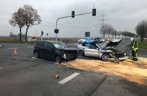 Polizeipräsidium Krefeld: POL-KR: Hüls: Schwerer Verkehrsunfall mit drei Verletzten Personen und Sachschaden