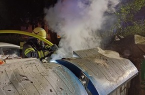 Feuerwehr Wetter (Ruhr): FW-EN: Feuerwehr rückte bisher fünfmal aus- erneuter Containerbrand in der Nacht ärgert Feuerwehrleute