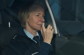 Polizei Mettmann: POL-ME: Hochwertiges Auto gestohlen - 2607014
