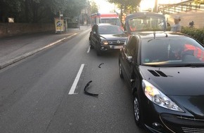 Polizeipräsidium Westpfalz: POL-PPWP: Beim Spurwechsel Unfall verursacht