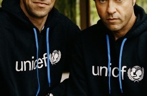 UNICEF Deutschland: Jan Josef Liefers und Michael Preetz kämpfen mit UNICEF gegen AIDS