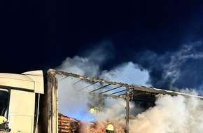 Feuerwehr Helmstedt: FW Helmstedt: LKW Brand auf der A2
