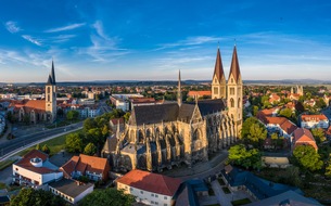 Deutsche Bundesstiftung Umwelt (DBU): DBU: Laserstrahlen am Halberst&auml;dter Dom sch&uuml;tzen Meisterwerk der Gotik