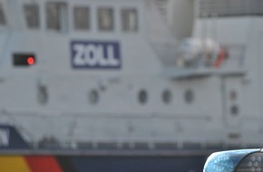 Hauptzollamt Kiel: HZA-KI: Roter Diesel im Tank: Zoll entdeckt rund 5.000 Liter steuerbeg&uuml;nstigten Kraftstoff auf Motoryacht in Kiel