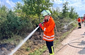 Freiwillige Feuerwehr Celle: FW Celle: Böschungsbrand am Fuhserandweg
