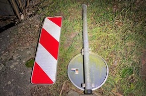 Polizeidirektion Kaiserslautern: POL-PDKL: Schild niedergemäht