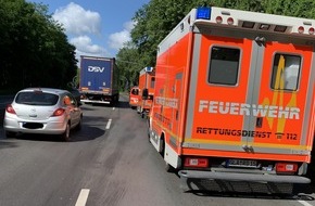 Feuerwehr Gladbeck: FW-GLA: Verkehrsunfall auf der B224