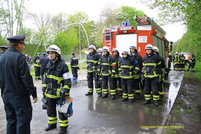 FW-PL: Plettenberger Feuerwehr nahm am Kreisleistungsnachweis teil. Ehrungen für besondere Teilnahme der Brandschützer