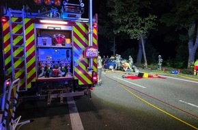 Feuerwehr der Stadt Arnsberg: FW-AR: Rettungshubschrauber im Einsatz- Verkehrsunfall in der Nacht zu Samstag