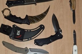 Polizeidirektion Kiel: POL-KI: 250226.1 Kiel: Polizei stellte neun Messer bei Kontrollen sicher