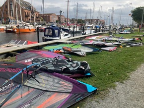 Internationale Deutsche Meisterschaft im Speedsurfen noch bis zum 5. September auf Fehmarn