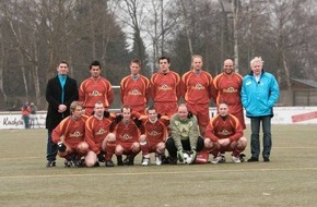 Kabel Eins: Der Ball rollt wieder bei kabel eins! "Helden der Kreisklasse - Eine Frage der Ehre" Start der dritten Staffel am Donnerstag, 9. März 2006