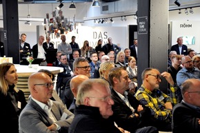 PressemitteiIung: FURNITURE FUTURE FORUM feiert 15-jähriges Jubiläum und kooperiert mit der Founders Foundation