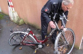 Polizeiinspektion Hameln-Pyrmont/Holzminden: POL-HOL: Bundesstraße 83 / B 240 - Höhe Lederwerk Hehlen: Unfall fordert eine schwer verletzte Radfahrerin - Polizei Bodenwerder sucht Zeugen -