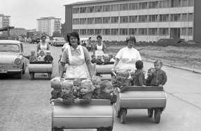 dpa Picture-Alliance GmbH: picture alliance-Partner zentralbild digitalisiert Lebenswerk des Cottbuser Fotografen Erich Schutt und gibt spannende Einblicke in das Leben in der DDR