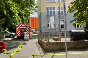 Feuerwehr Gladbeck: FW-GLA: Brand in einer Schule in Gladbeck-Mitte