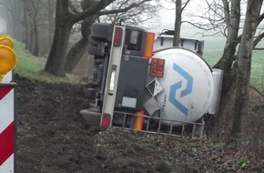 Polizeiinspektion Cuxhaven: POL-CUX: Verkehrsunfall mit Gefahrguttransporter