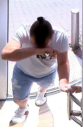 POL-H: &Ouml;ffentlichkeitsfahndung: Unbekannter T&auml;ter hebt mit gestohlener EC-Karte Bargeld ab